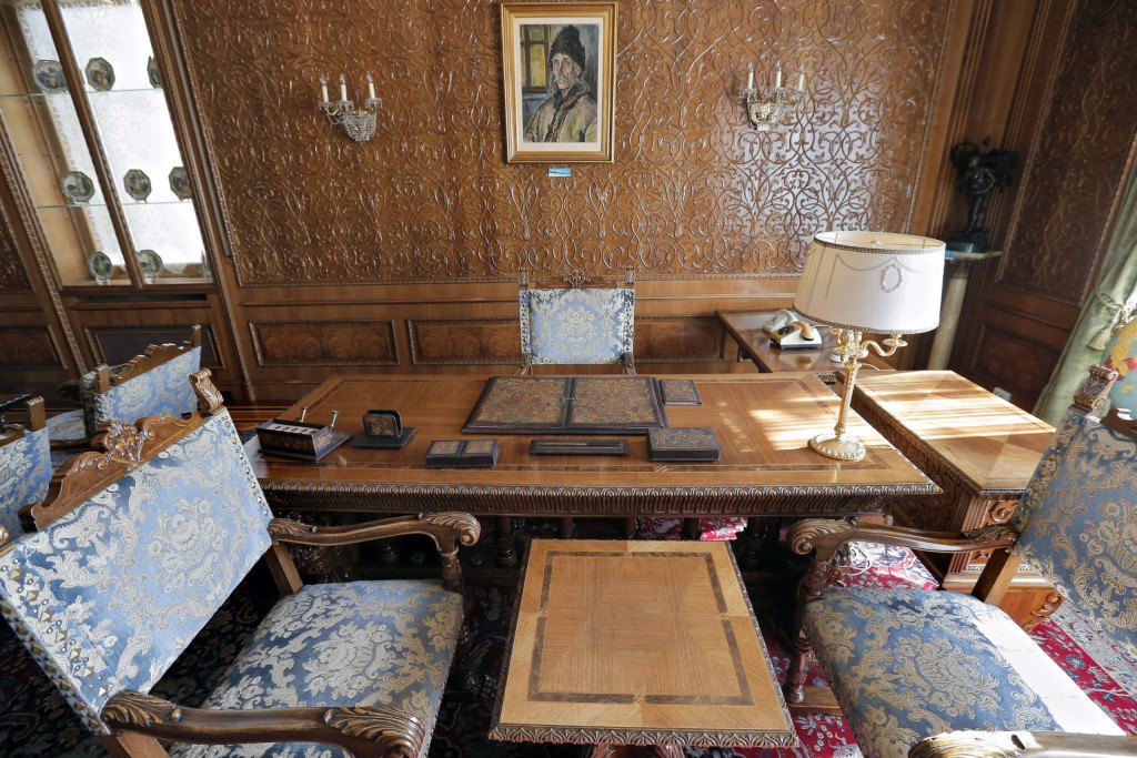A családfő dolgozószobája a Primaverii-palotában